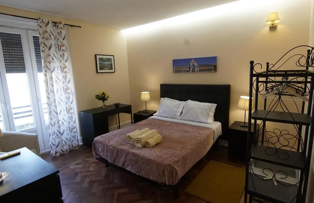 Avenida Cozy Apartment-1