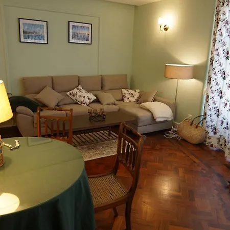 Avenida Cozy Apartment-2